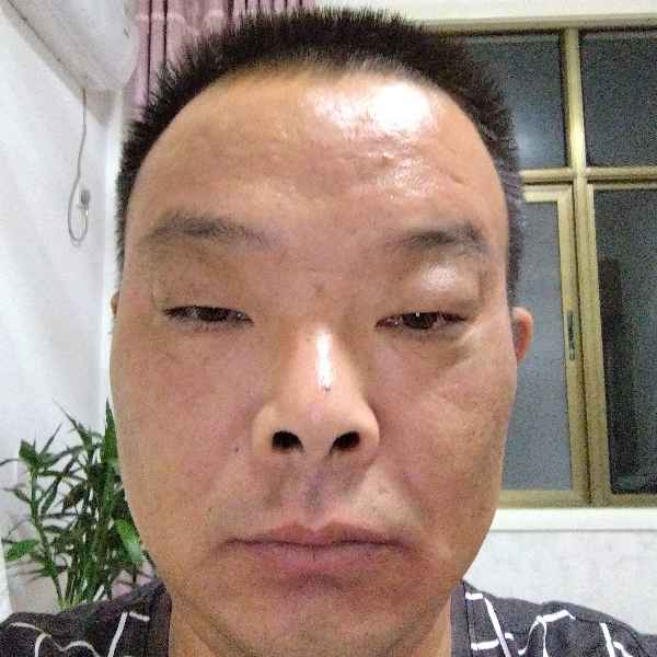 江苏46岁单身帅哥真诚找对象-大理相亲网