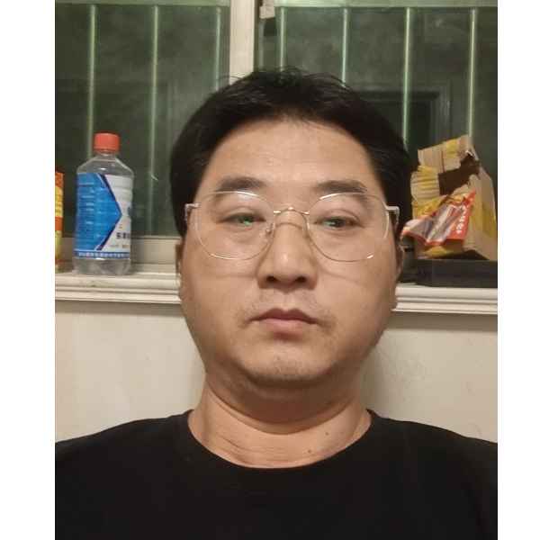 江苏45岁单身帅哥真诚找对象-大理相亲网