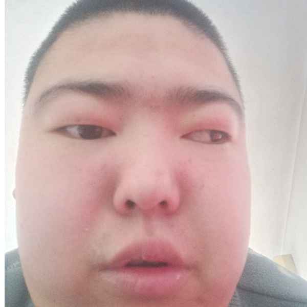 23岁岁内蒙古单身帅哥 - 大理吉缘网